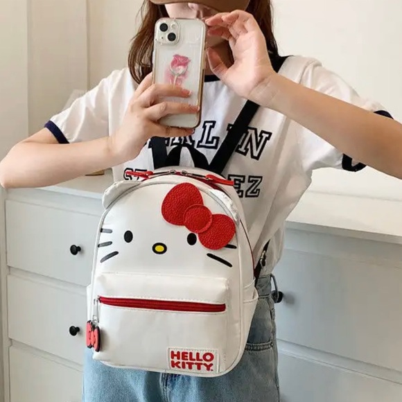 Hello Kitty mini Backpack - Picture 7 of 7